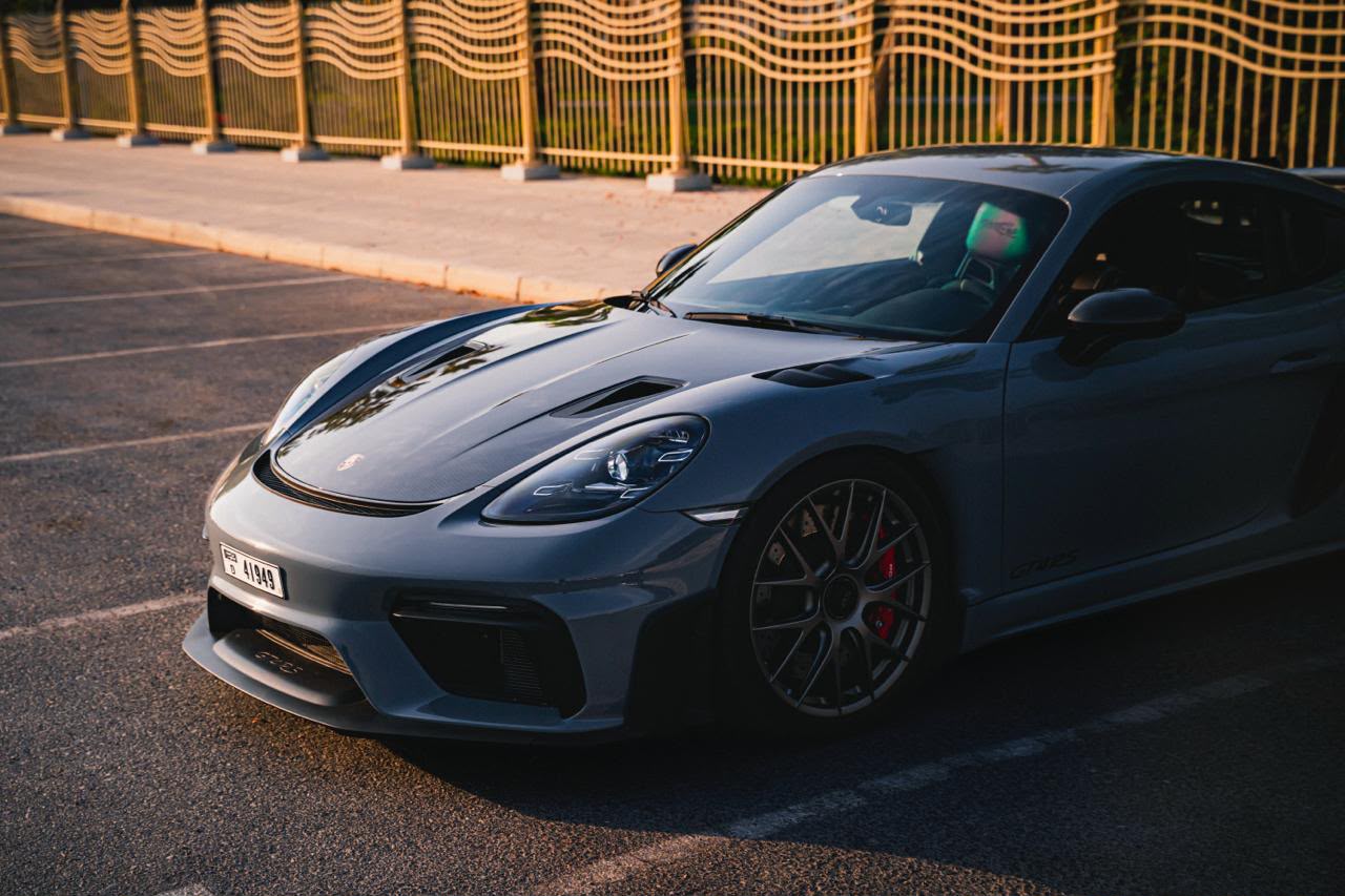 Porsche 718 Cayman GT4 RS