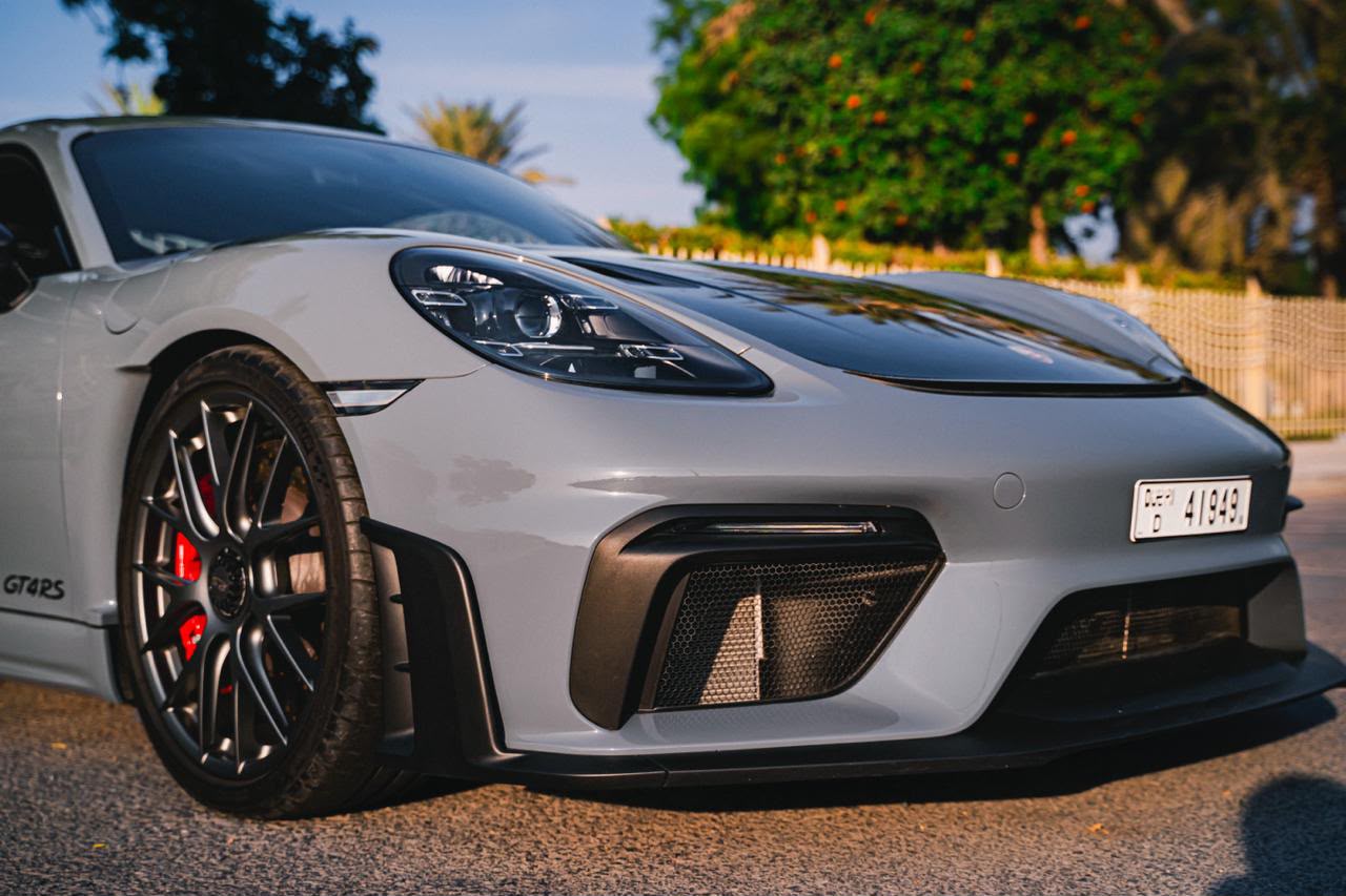Porsche 718 Cayman GT4 RS
