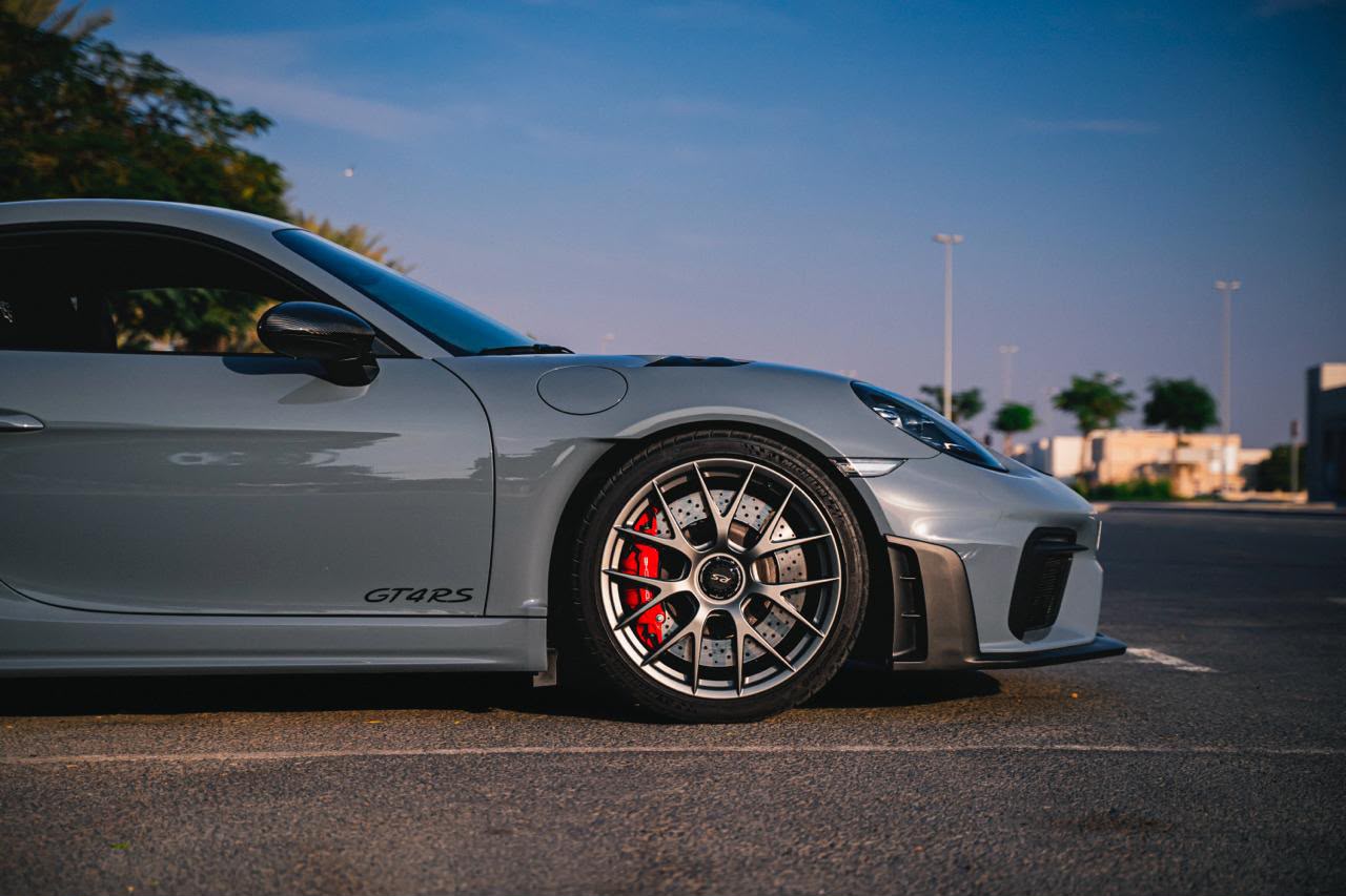 Porsche 718 Cayman GT4 RS