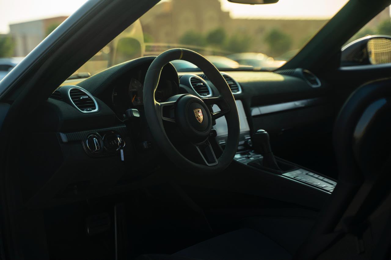 Porsche 718 Cayman GT4 RS